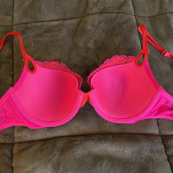 Victoria’s Secret bra 34C - Picture 2 of 5